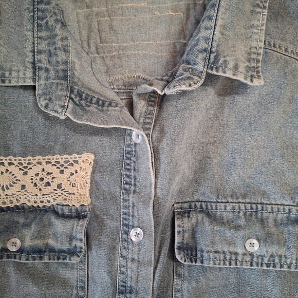 Vintage Style Denim Button Down Shirt - Picture 5 of 5